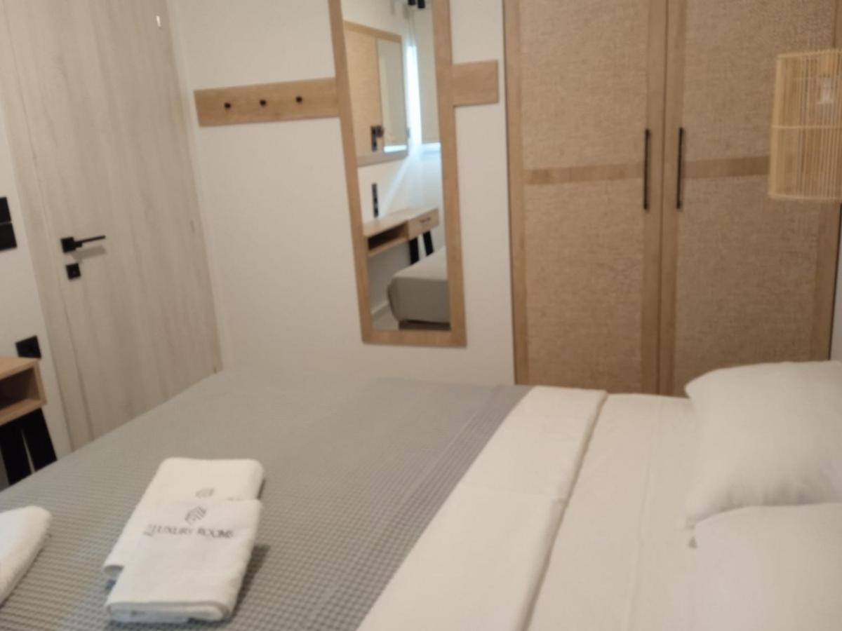 Q Luxury Rooms Paleros Exteriér fotografie